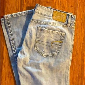 American Eagle distressed jeans